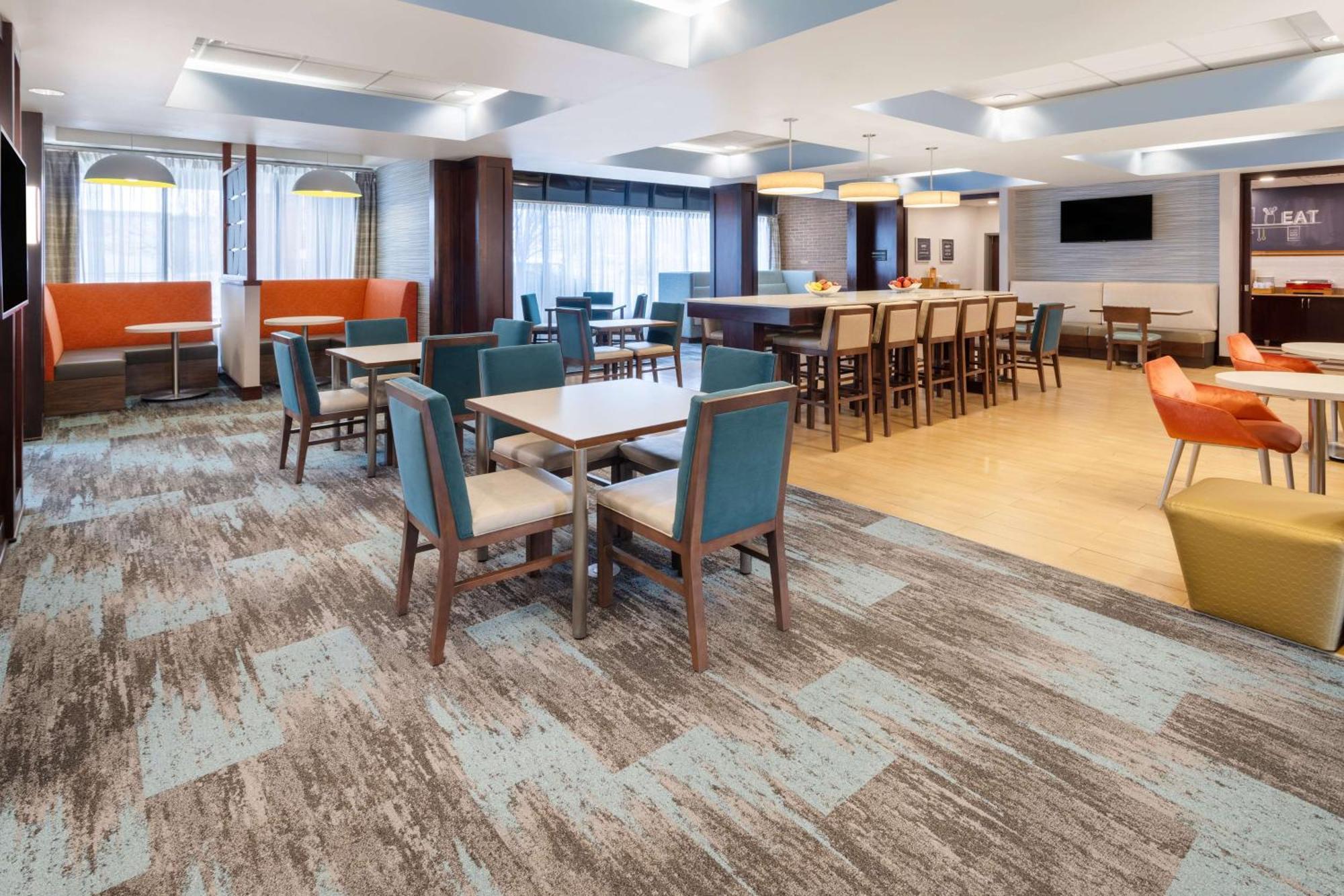 Hampton Inn Manassas Exterior photo