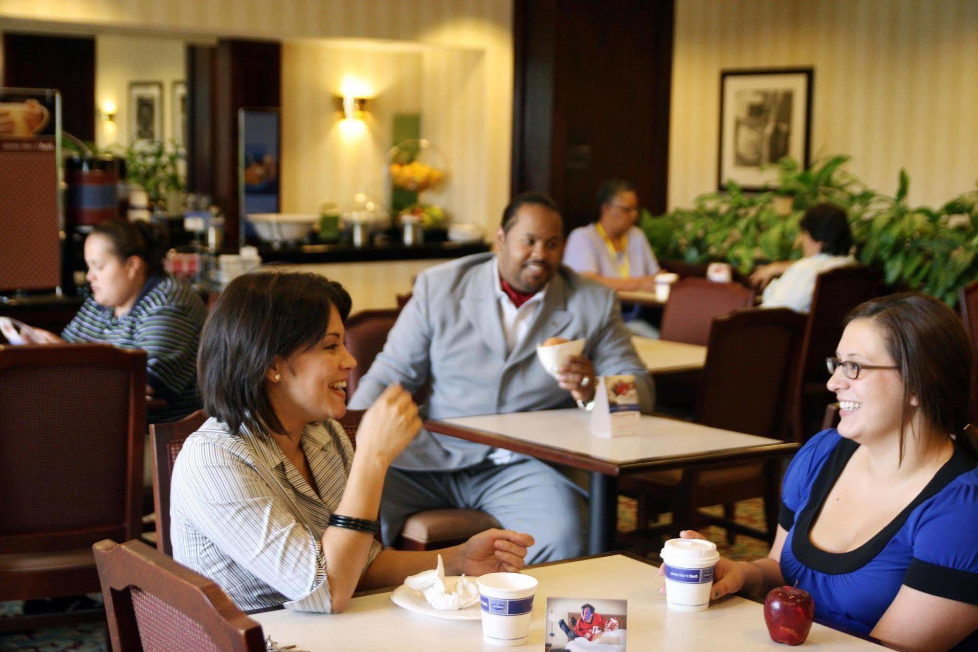 Hampton Inn Manassas Restaurant photo